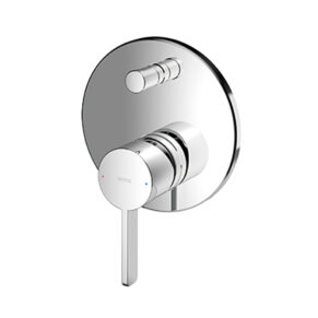 Chromed wall-mounted shower valve with round control plate and single lever